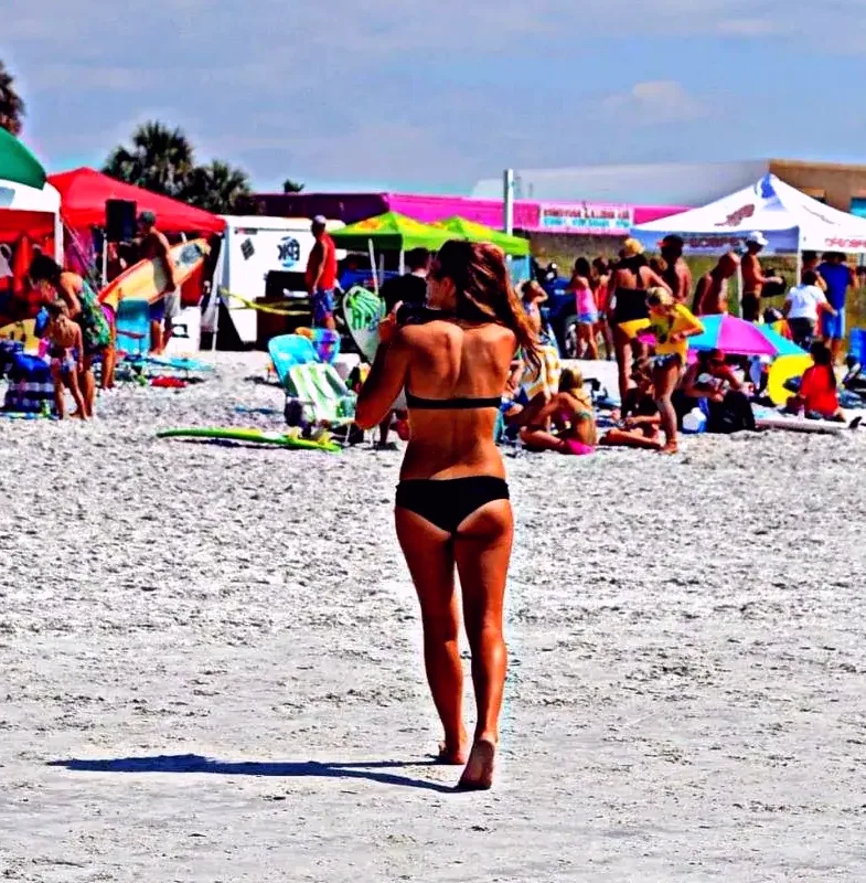 Sex tjejer Insjön